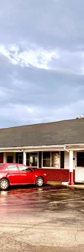 The Madison Inn Motel，位于Fort Madison的酒店