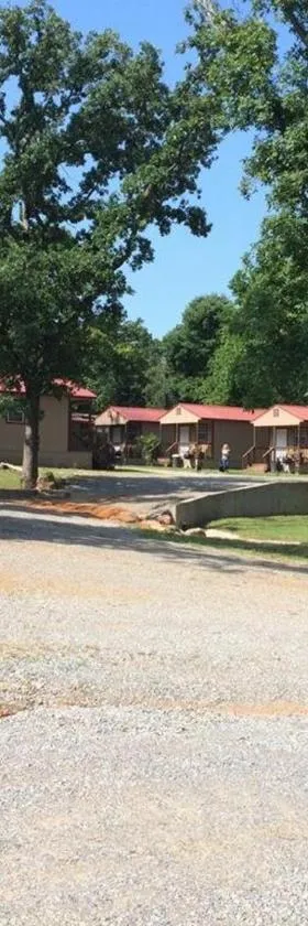 Anglers Hideaway Cabins，位于Mead的酒店