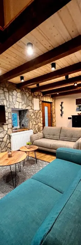 Mount House Mavrovo，位于马夫罗沃的酒店