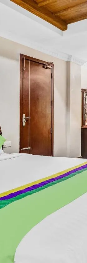 Treebo Symphony Hotels And Resorts Angamally，位于Kizhake Chālakudi的酒店