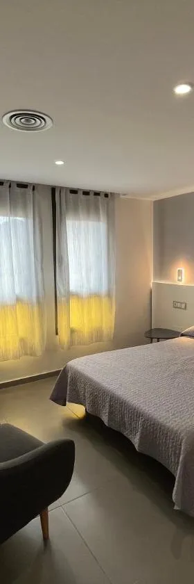 塔尔斯旅馆，位于Anglés的酒店