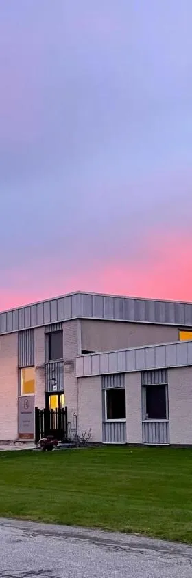Hotell Nyboholm，位于乌尔里瑟港的酒店