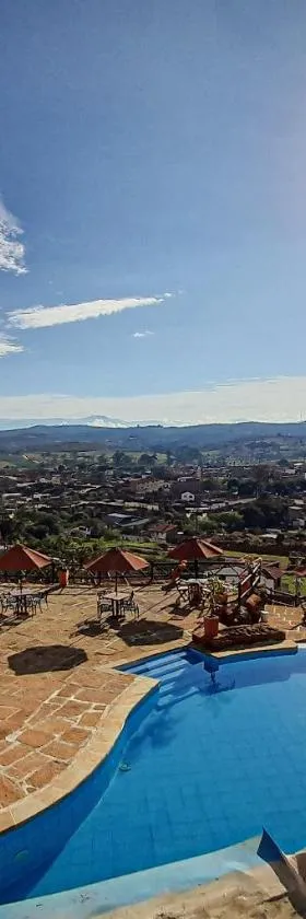 Hotel Las Rocas Resort Villanueva，位于Villanueva的酒店