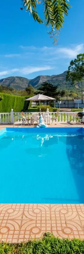 La Casa del Campo de Mis Rapaciños，位于阿尔豪林格朗德的酒店