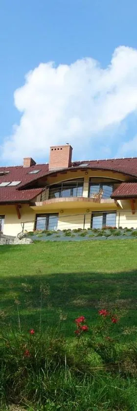ZAGÓRZANKA Pensjonat Rehabilitacyjno-Rekreacyjny SiS Dziadkowiec - Spółka Jawna，位于下姆沙纳的酒店