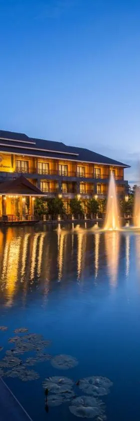 Hotel de l'amour SHA PLUS，位于Prakhon Chai的酒店