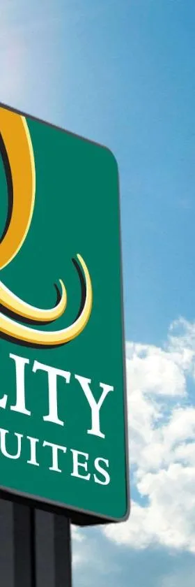 Quality Inn & Suites，位于阿德莫尔的酒店