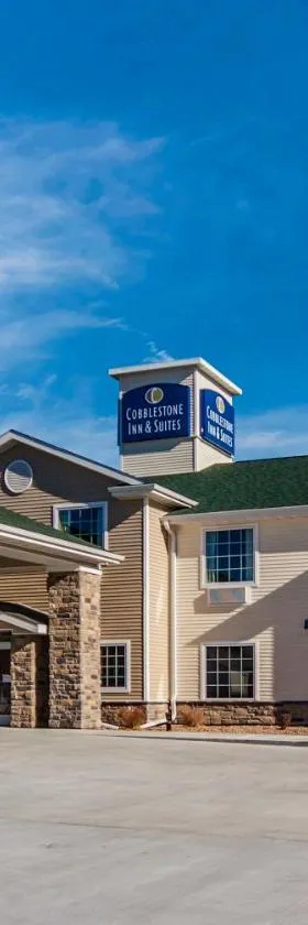 Cobblestone Inn & Suites-Fremont，位于弗里蒙特的酒店