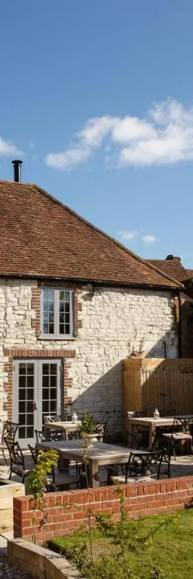 The White Hart, South Harting，位于彼得斯菲尔德的酒店