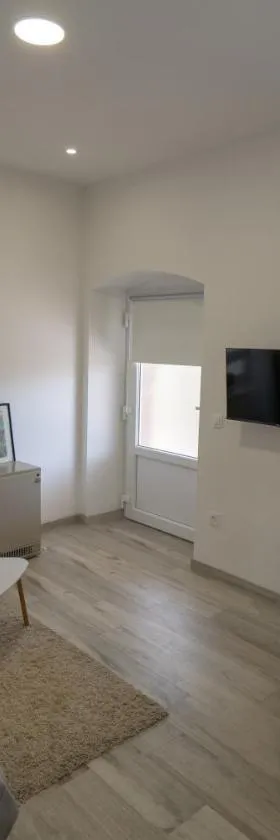 Apartman TONKOVIĆ，位于伊莫茨基的酒店