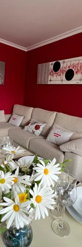 Apartamentos María de Lucía - Piso B，位于Arou的酒店