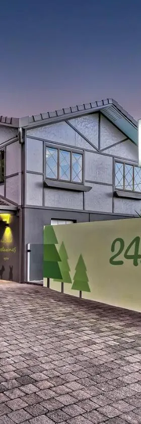 木屋汽车旅馆 ，位于班达伯格的酒店