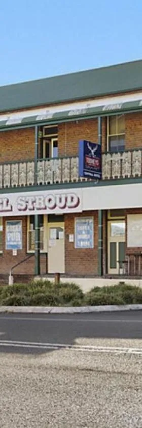 Central Hotel Stroud，位于Stroud的酒店