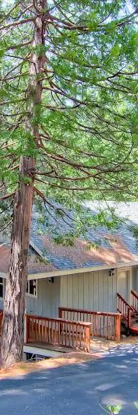 Eagles Nest，位于西优胜美地的酒店