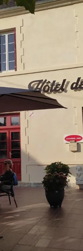 旅游酒店，位于罗卡马杜尔的酒店