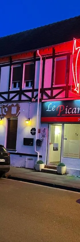 HÔTEL RESTAURANT LE PICARDIE，位于Chauny的酒店