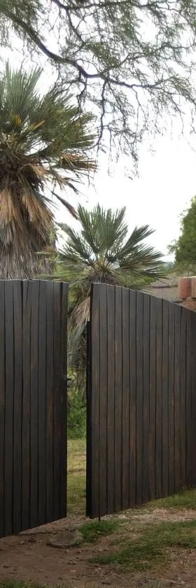Cabanas en el Jardin Nativo，位于圣弗朗西斯科德尔蒙特蒙奥罗的酒店