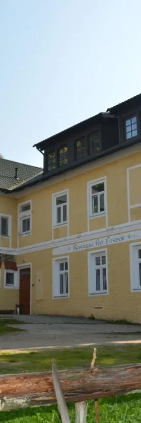 Penzion Pod pralesem，位于Lenora的酒店