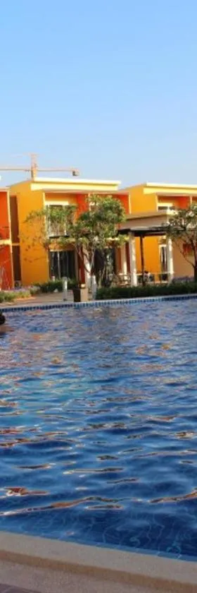 bangkok grand resort，位于邦波的酒店