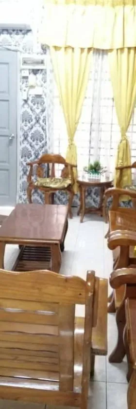 HOMESTAY PERPADUAN, TAMAN BERCHAM RAYA ULU KINTA IPOH PERAK，位于Kampong Batu Lapan的酒店