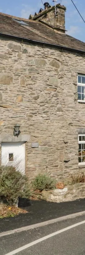 Duddon Cottage，位于布劳顿弗内斯的酒店