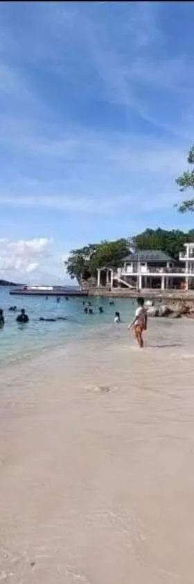Carribean Transient House，位于Lucap的酒店
