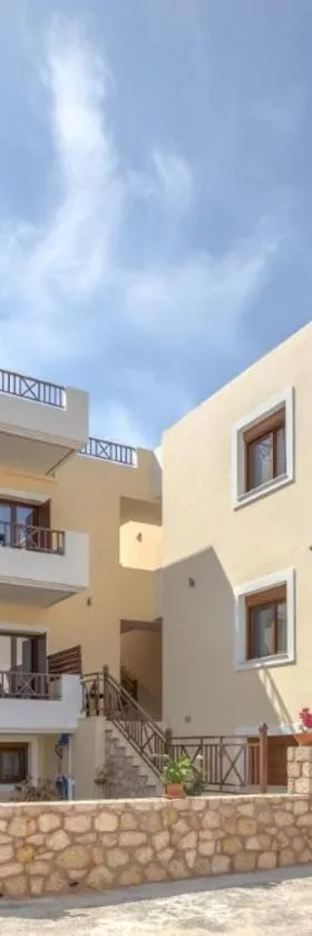 Aloustina Apartments，位于阿彻奇洛斯的酒店