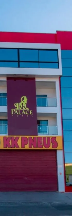 KK Palace Hotel，位于欧纳波利斯的酒店