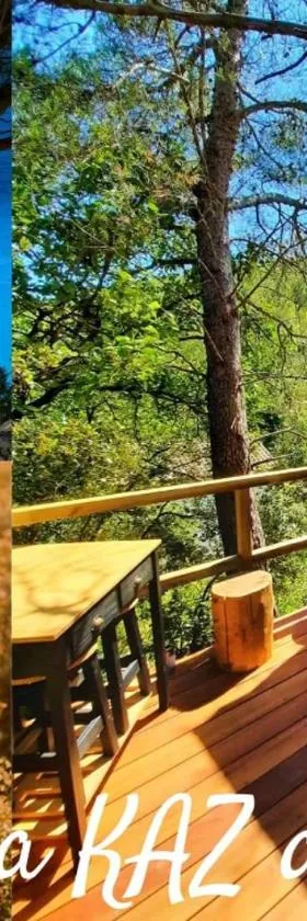 Cabane dans les arbres "La Kaz aux Cigales"，位于屈埃尔的酒店