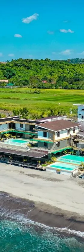 Miami Heat Beach Resort，位于莫龙的酒店