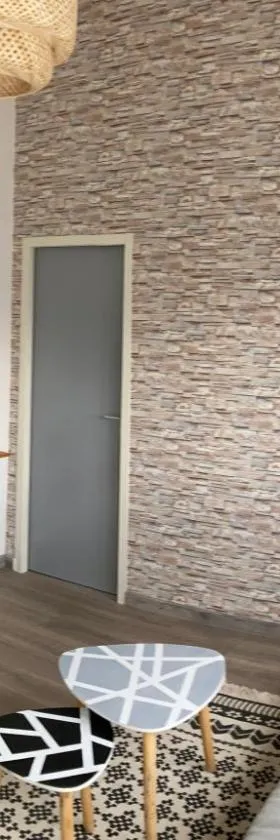Petite maison VILLEFORT，位于维莱福尔的酒店