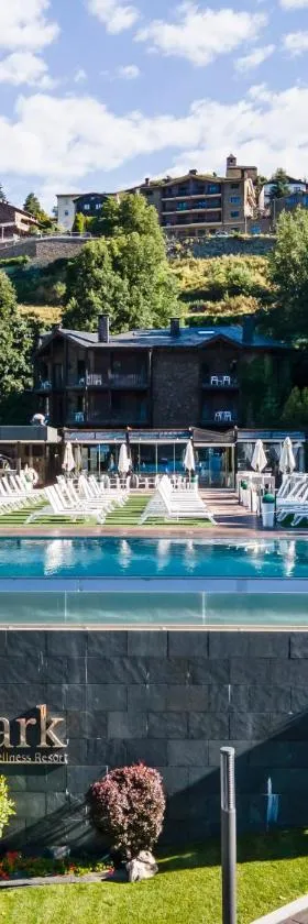 Hotel AnyosPark Mountain & Wellness Resort，位于安尼欧斯的酒店