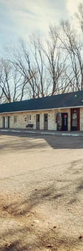 西姆尔汽车旅馆，位于Wamego的酒店