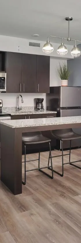 stayAPT Suites Dothan，位于多森的酒店