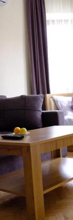 V.MOD Hotel，位于埃里温的酒店