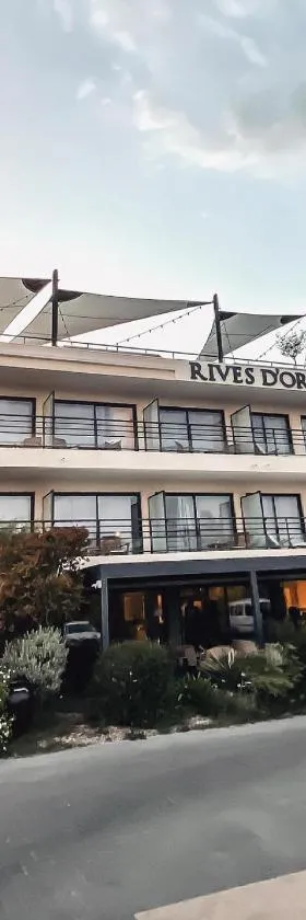 黄金海岸酒店，位于滨海拉塞讷的酒店