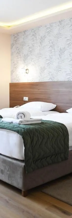 Hotel Garden，位于诺维萨德的酒店