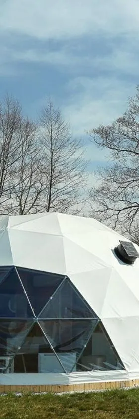 Wiosna Glamp，位于Wiosna的酒店