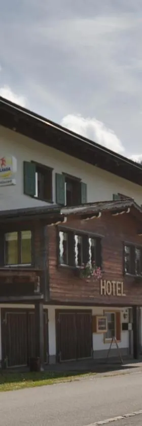 Gasthaus Bellawiese，位于圣安特尼恩的酒店