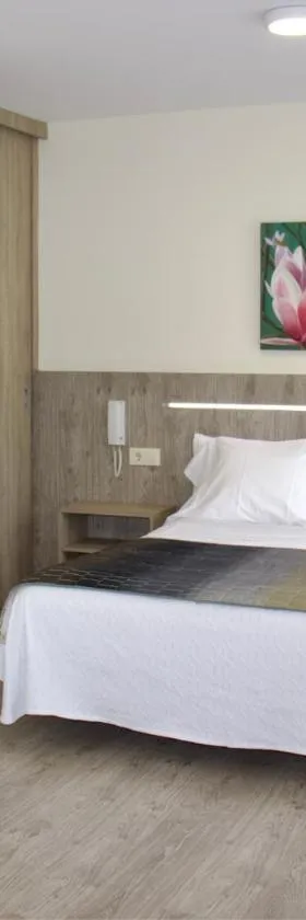 Hotel Playa de Lago，位于穆希亚的酒店
