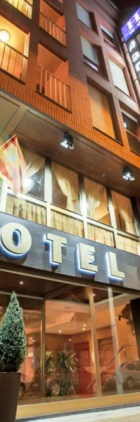 Hotel Alda A Boira，位于哈卡的酒店