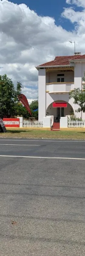 Merriwa Golden Fleece Motor Inn & Lodge incorporating Merriwa Motor Inn & Motel，位于Merriwa的酒店