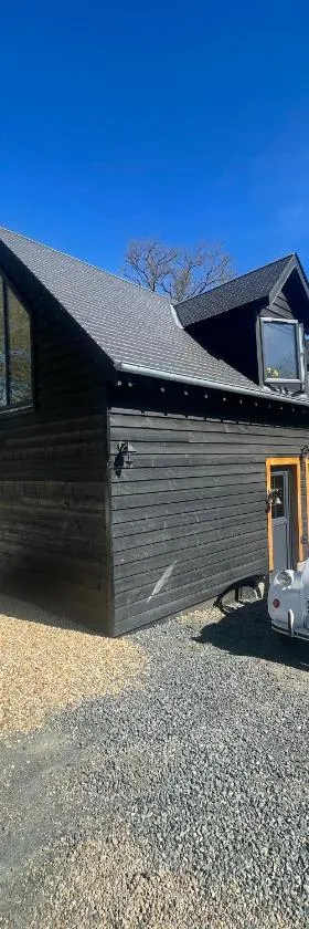 The Sans Souci Estate - The Chalet，位于Châtelus-Malvaleix的酒店