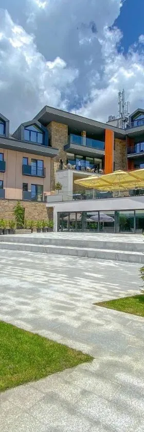 Hotel Crni Vrh，位于迪瓦伊巴雷的酒店