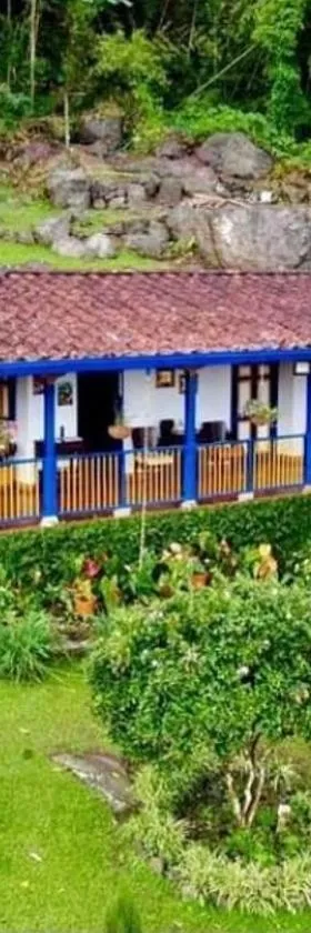 FINCA HOTEL CARMONIA DEL BOSQUE，位于Venecia的酒店