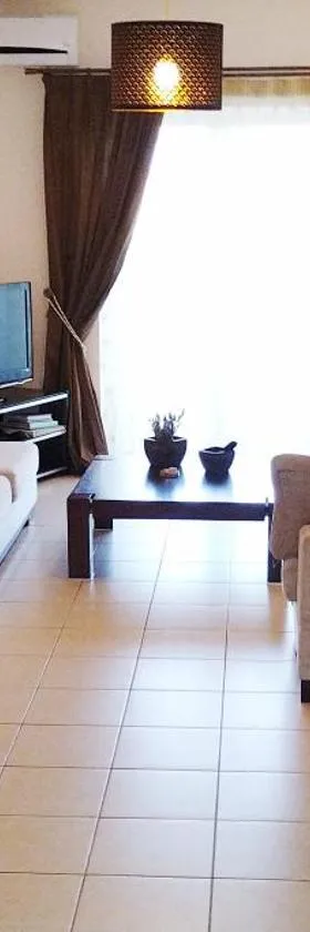 Holiday & Business Furnished Apartments，位于米提卡斯的酒店
