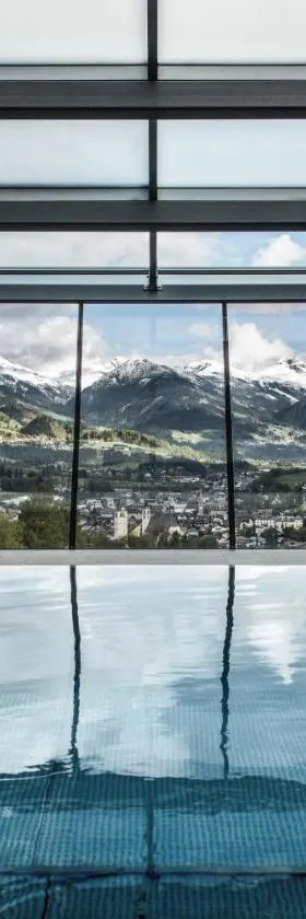 Lebenberg Schlosshotel-Kitzbühel，位于基茨比厄尔的酒店