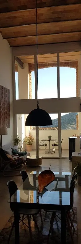 Loft Mariola - Apartamento en el centro histórico，位于波凯兰特的酒店
