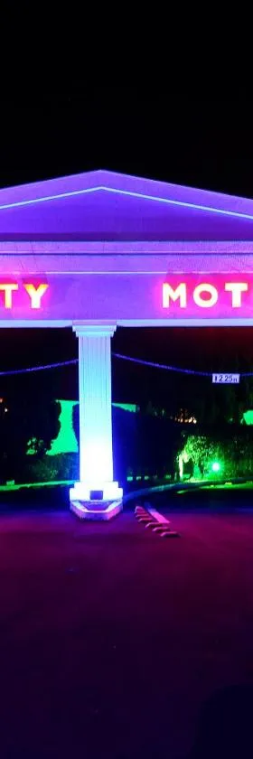 Liberty Motel，位于Saltinho的酒店