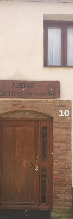 El Castillo de Moratinos，位于Moratinos的酒店